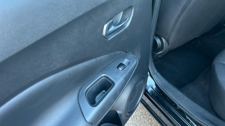 Nissan Juke 1.0 DiG-T Acenta Premium 5dr Petrol Hatchback